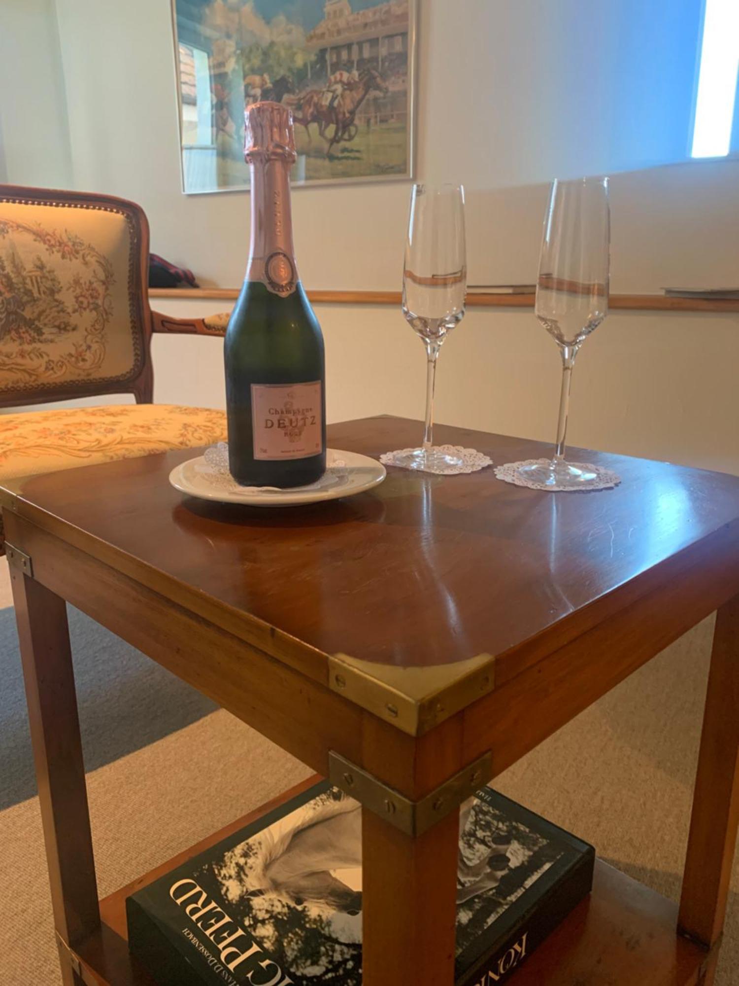 Hotel Restaurant Croix Blanche Sugiez エクステリア 写真