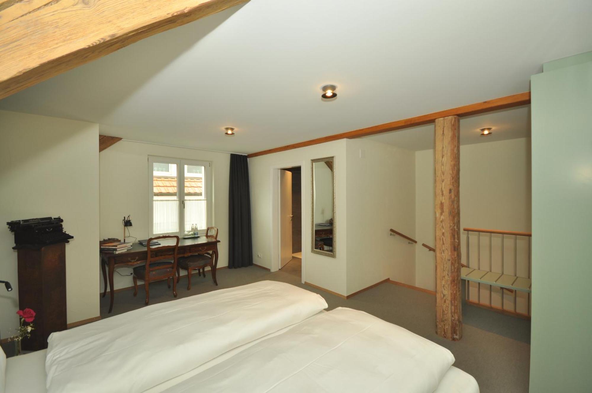 Hotel Restaurant Croix Blanche Sugiez エクステリア 写真
